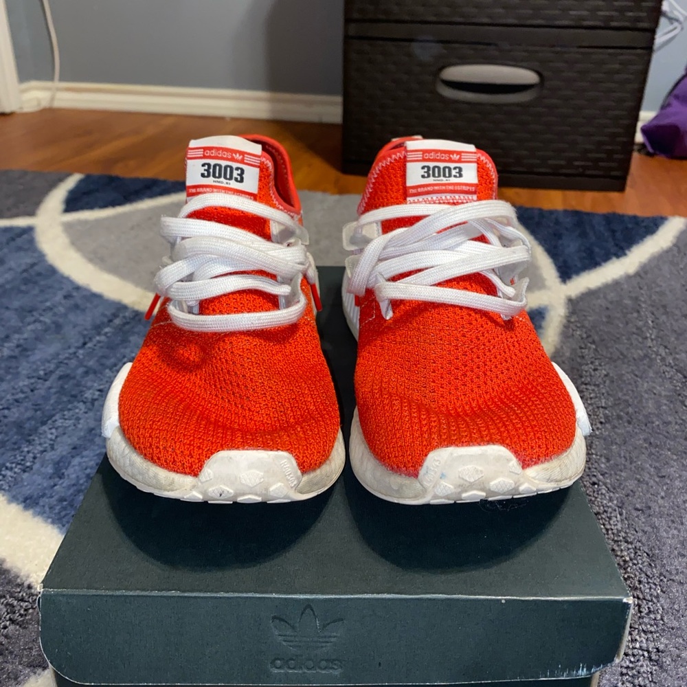 Men's Adidas NMD Size 10 - Picture 1 of 4